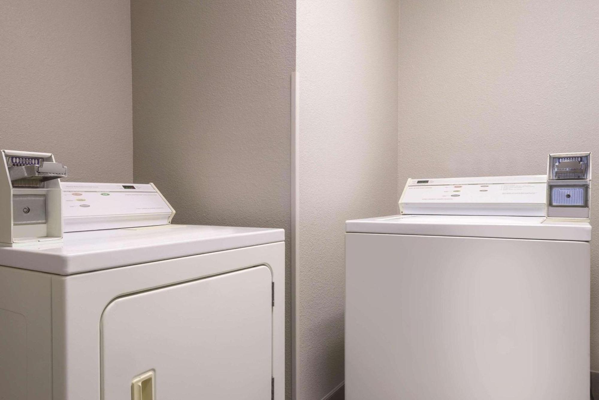Country Inn & Suites By Radisson, Cedar Falls, Ia Luaran gambar