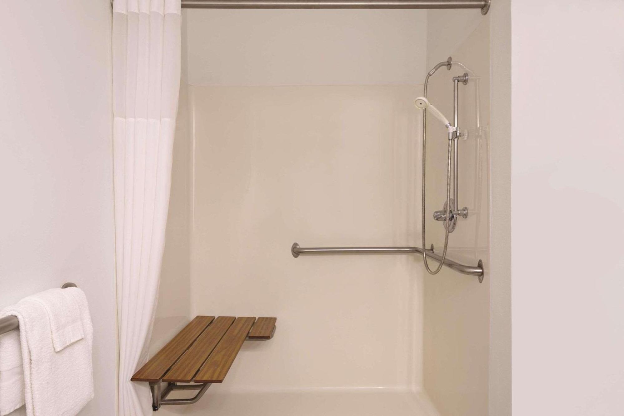 Country Inn & Suites By Radisson, Cedar Falls, Ia Luaran gambar