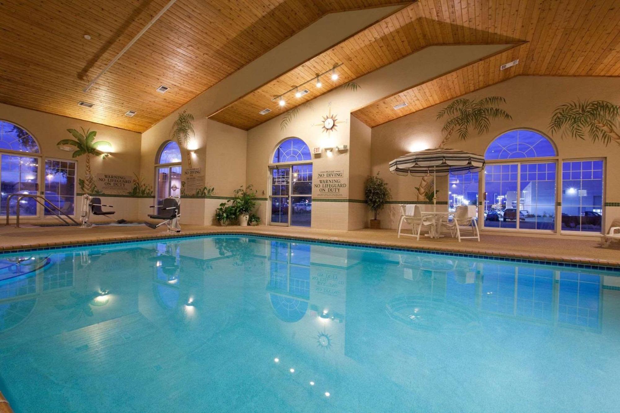 Country Inn & Suites By Radisson, Cedar Falls, Ia Luaran gambar